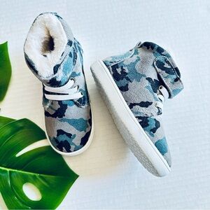 Monkey Feet Camouflage Lined Boots Size 18-24 Month